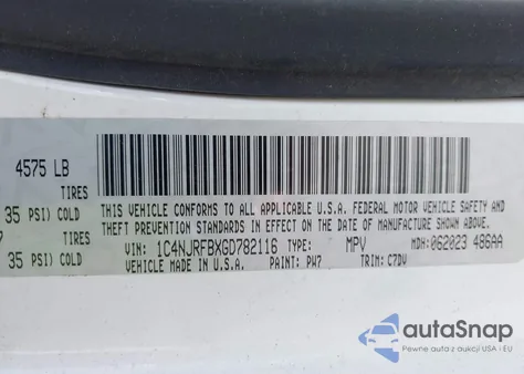 2016 Jeep Patriot Latitude z USA, uszkodzony, nr VIN 1C4NJRFBXGD782116